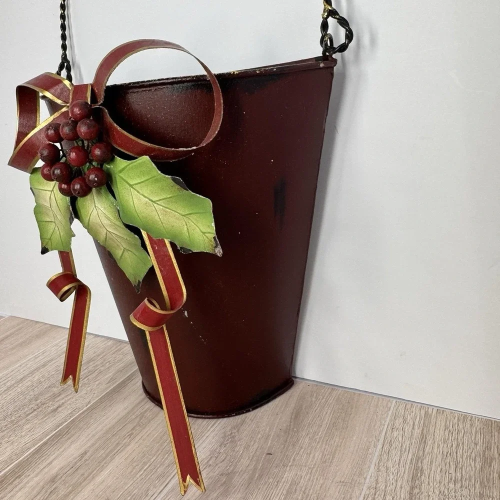 Vintage Metal‎ Wall Pocket Christmas Decor Basket Holly Berries Hanging
